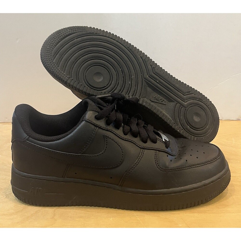 Nike Air Force 1 '07 Triple Black CW2288-001 Men's Size 8.5